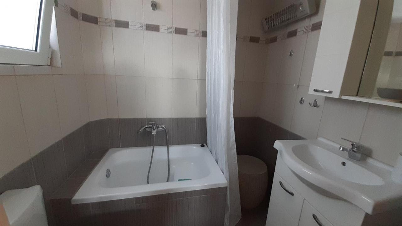 Studio Anlia Apartment Nea Makri Bagian luar foto